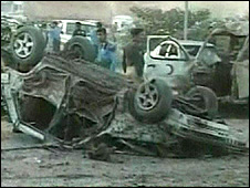 Pakistan car bomber kills five people item-thumbnail