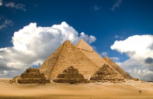 pyramid-room