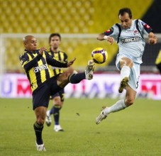 Roberto Carlos Fenerbahce 28-11-2009