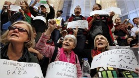 Protesters Gather in Cairo for March to Gaza