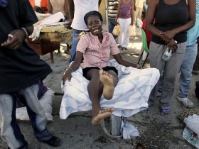 Haiti earthquake survivor returns to work at UN