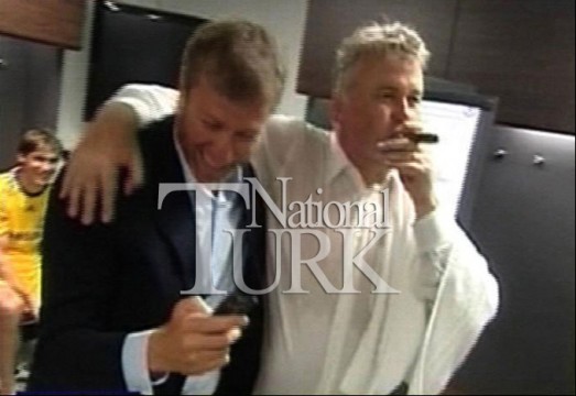 abramovic-hiddink-puro-nationalturk Would Mourinho allow such shenanigan behaviour in his dressing room in the very eyes of his own player??