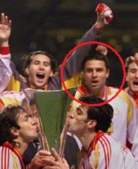 Faith Akyel during celebrations after Galatasaray winning the UEFA Cup in 2000