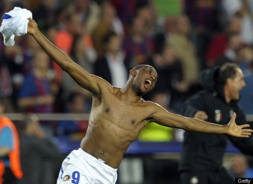 Eto'o celebrates after the whistle as Inter Milan are through to the Champions League Final - 