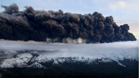 Iceland Volcano air delays and cancellations can last up to 6 days item-thumbnail