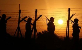 India kashmir pakistan border The much disputed India Kashmir border protected by soldiers