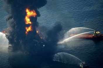 Oil rig burning - nationalturk