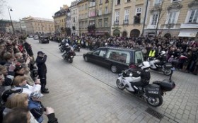 President Lech Kaczynski ceremony in Warsaw after plane crash item-thumbnail