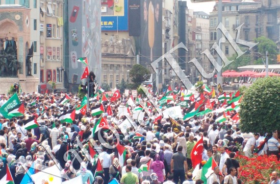 Protests in Taksim Square Thousands of protesters in Taksim Square protesting the Israeli military attacks on aid ships to the Gaza Strip.