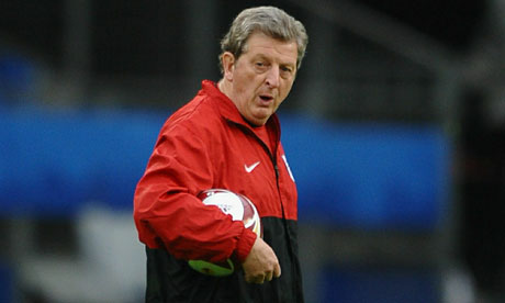 Fulham Manager Roy Hodgson during a training session at the Hamburg stadium before the huge showdown with Atletico Madrid