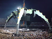U2 360-degree stage layout from their 2009 U2 360° Tour.