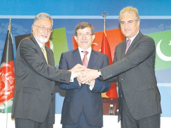 Afghanistan, Pakistan and Turkish Foreign Ministers in front of media after talks regarding relations between Afghanistan and Pakistan which has greatly increased in recent years.