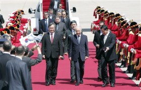Israeli president Shimon Peres visits South Korea