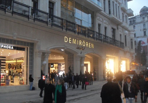 Demiroren's Controversial shopping mall in Istanbul