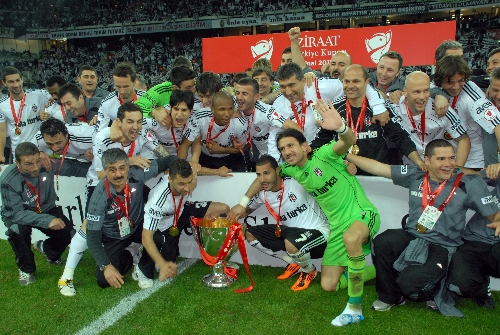 Besiktas Istanbul Sports Club returns the turkish Cup Trophy