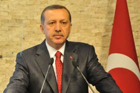 Turkish PM Says Parties should Exert Efforts for Peace and Solution