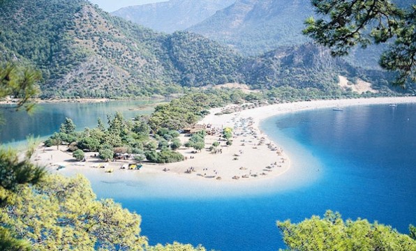 Turkey tourism boom makes Turkey popular travel destination