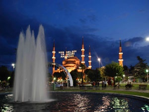 ramadan-istanbul-sultanahmet-nationalturk-2345 Istanbul Sultanahmet : Meeting point for Ramadan fasting festivities