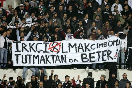 besiktas-fans-maccabi-match-nationalturk-1123 Besiktas Fans are calm and too sophisticated to cause any problem