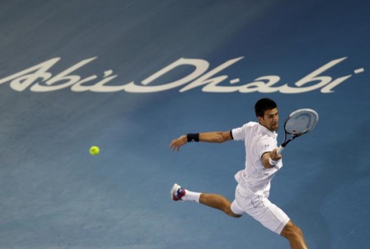 djokovic-federer-abu-dhabi-nationalturk-1109 Djokovic downed Federer at Abu Dhabi to reach final