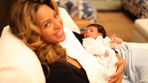 Beyonce with her baby ' Blue Ivy Carter '