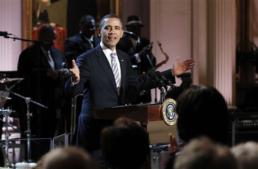 Barack Obama sings Sweet Home Chicago Barack Obama sings Sweet Home Chicago