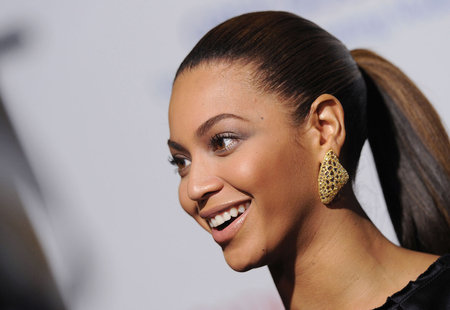 Beyonce named 2012's most beautiful woman