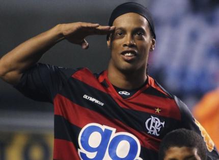 Ronaldinho to Besiktas