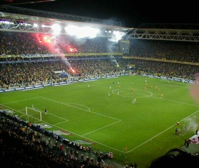 Fenerbahce vs Galatasaray : A game which stops the life in Turkey for 90 minutes