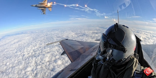 Turkish Jet crashes over Syria Turkish Jet crashes over Syria