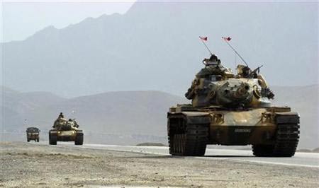 Turkish Forces move towards Syrian border ! Turkish Forces move towards Syrian border !