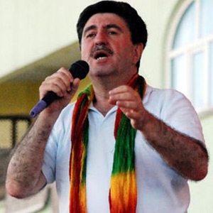 BDP Diyarbakır Deputy Altan Tan with piece of tatters around his neck 