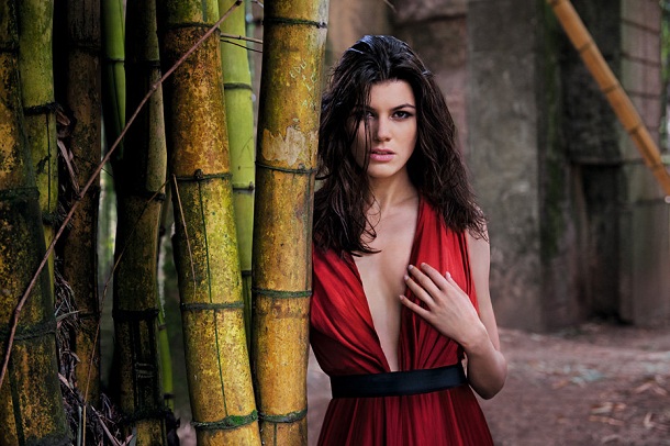 Pirelli Calendar 2013:Pregnant Adriana Lima and clothed models trendy
