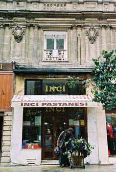 İnci Patisserie, one of the symbols of Istiklal Street and Beyoglu district in Istanbul falls cvictim to ambition of land title race..