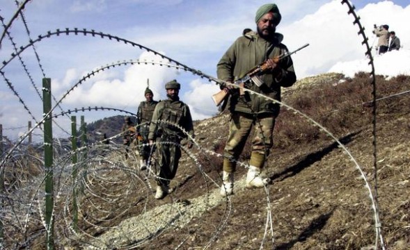 Indian soldiers patrol along Line of Control (LoC) in Indian Kashmir. File Pic