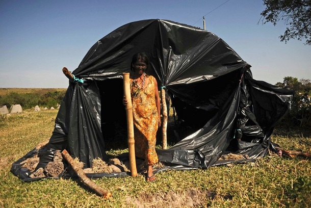 http://www.nationalturk.com/en/wp-content/uploads/2013/08/Brazilian-Native-Tribes-Life.jpg