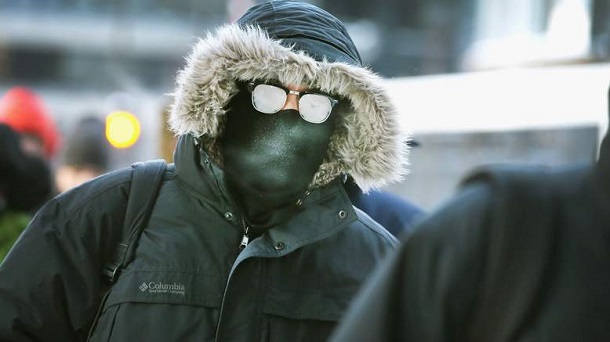 Sub-Zero Temperatures Put Chicago Into Deep Freeze Sub-Zero Temperatures Put Chicago Into Deep Freeze
