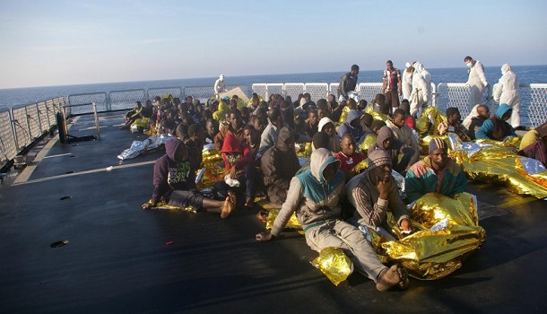 Italy rescues 800 migrants off Libya Italy rescues 800 migrants off Libya