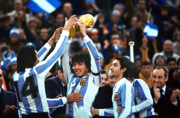 http://www.nationalturk.com/en/wp-content/uploads/2014/05/Argentina-Scandal-Triumph-World-Cup-1978-13.jpg