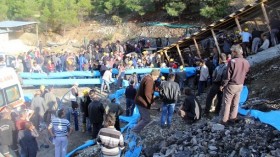 Collapse of Turkish Mine: More than 20 miners trapped in coal mine in Turkey / Breaking News item-thumbnail