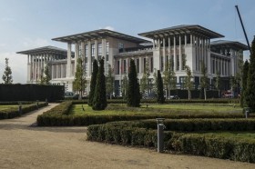 Turkey New Presidental Palace: 1000 illegal rooms for Erdogan / Breaking News item-thumbnail