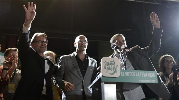 Catalan separatists win regional election item-thumbnail