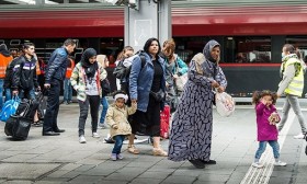 UK to resettle 20,000 Syrian refugees by 2020 item-thumbnail