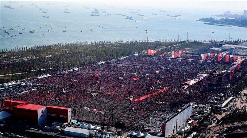Unprecedented 5 million people attend Istanbul rally item-thumbnail