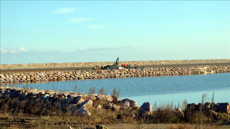 Manila seeks formal talks with China on disputed sea item-thumbnail