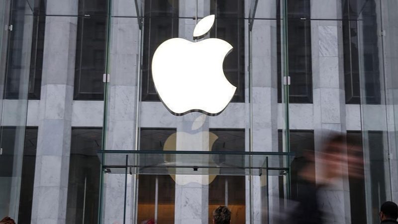Apple market cap tops $800 billion for the first time item-thumbnail