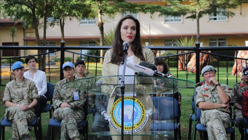 Angelina Jolie Marks Refugee Day With African Girls item-thumbnail