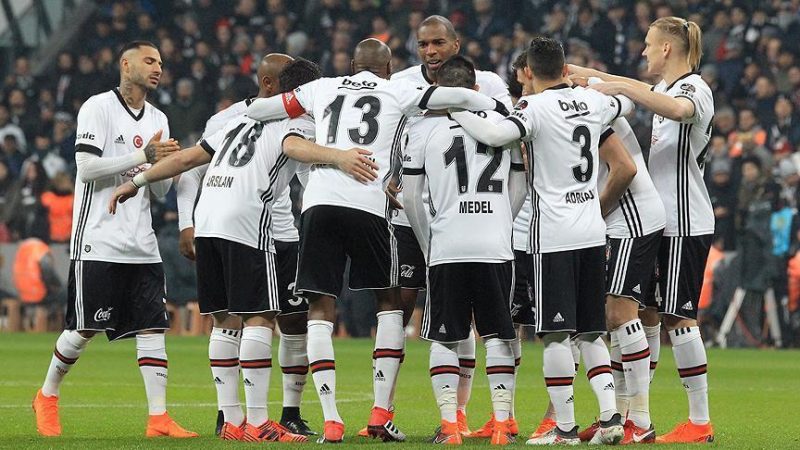 Image result for Besiktas beat Fenerbahce 3-1