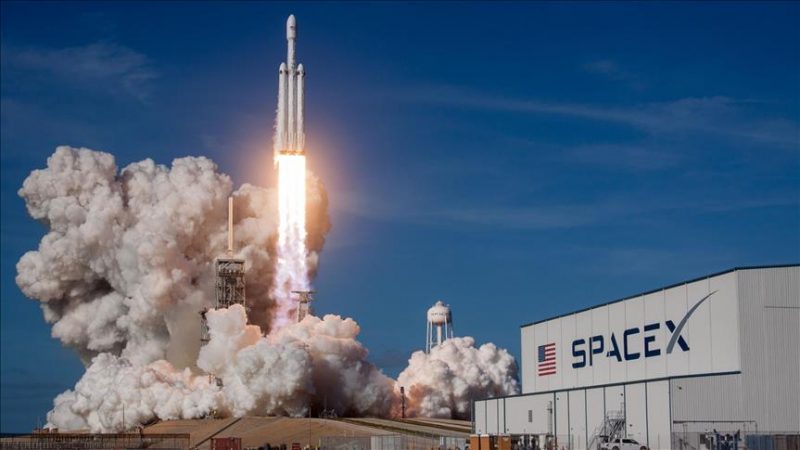 Nokia, SpaceX to bring cell phone coverage to moon item-thumbnail