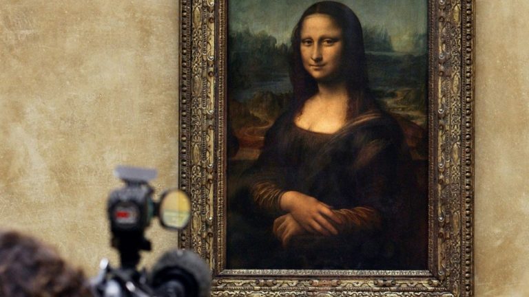 Leonardo Da Vinci’s Mona Lisa embarks on a rare tour of France item-thumbnail